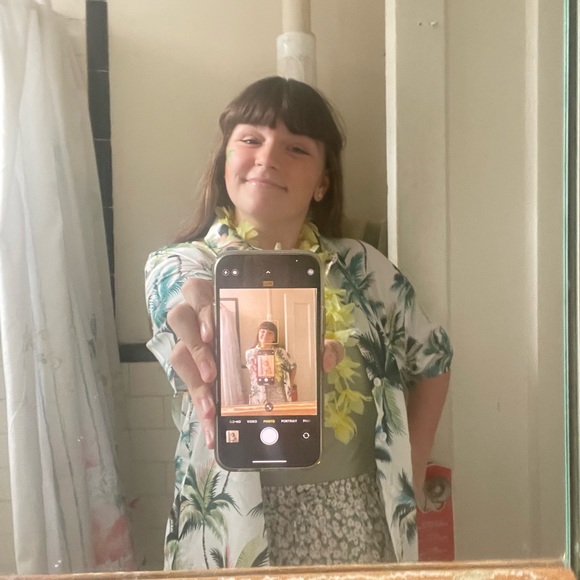 Meet your Posher, Emma - Picture 1 of 1